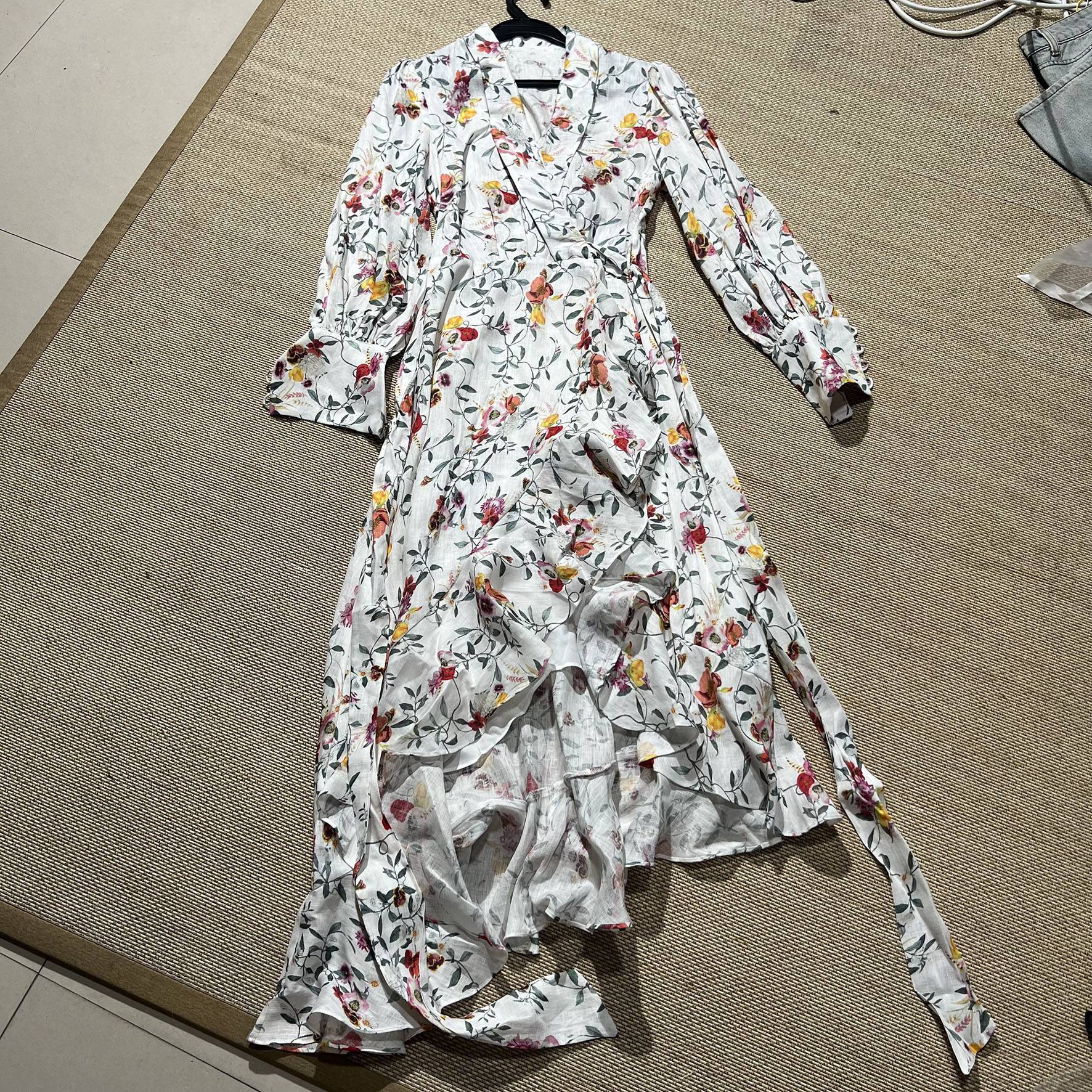 Comfortable, unwilling, linen blended long dress