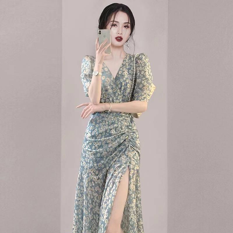 Cutting the label counter high -end big -name export summer women's small incense sprout split chiffon floral dress