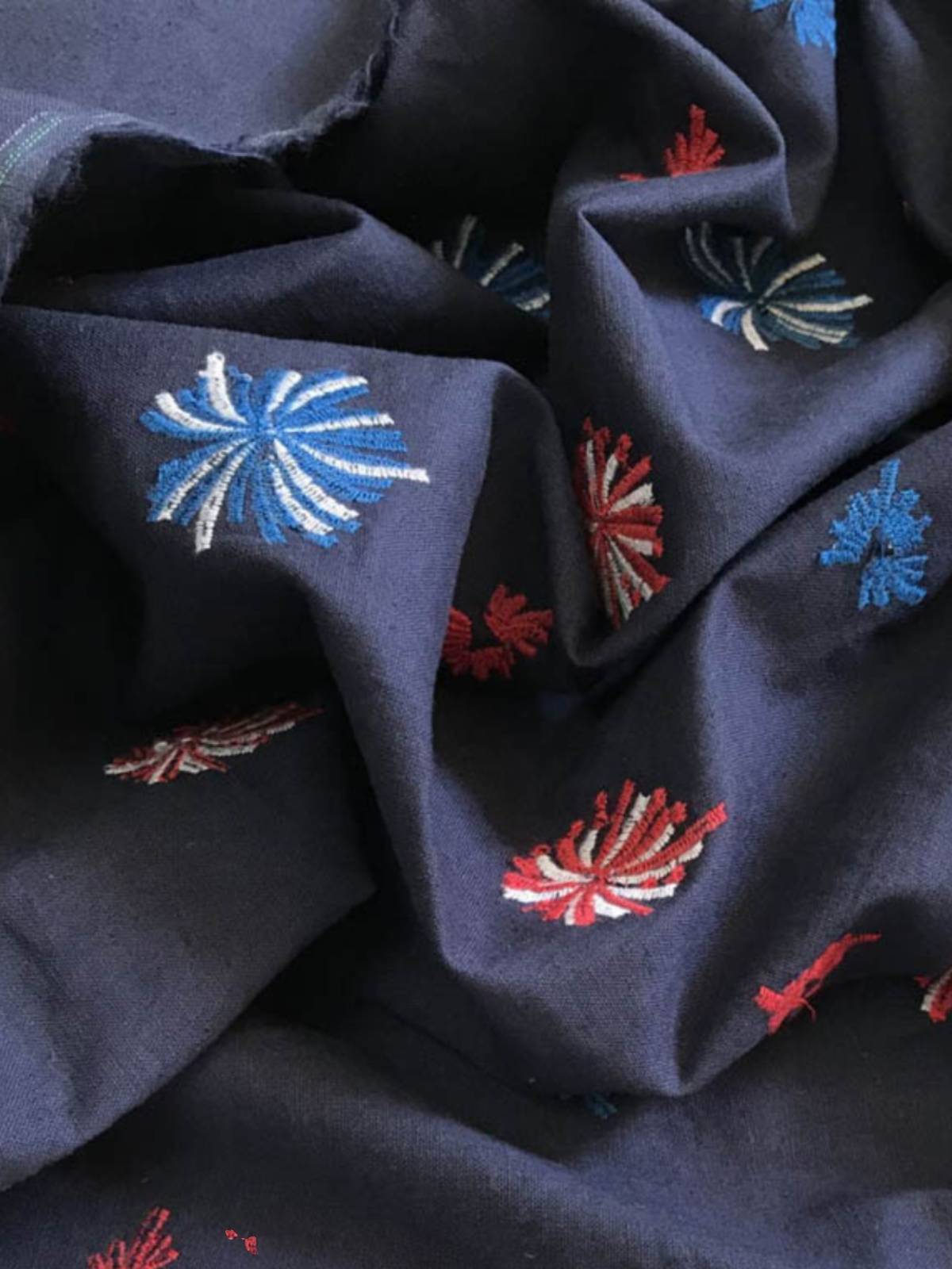One old factory remaining linen cotton cotton embroidered fabric women's cloth imported zero material cloth high -end customization