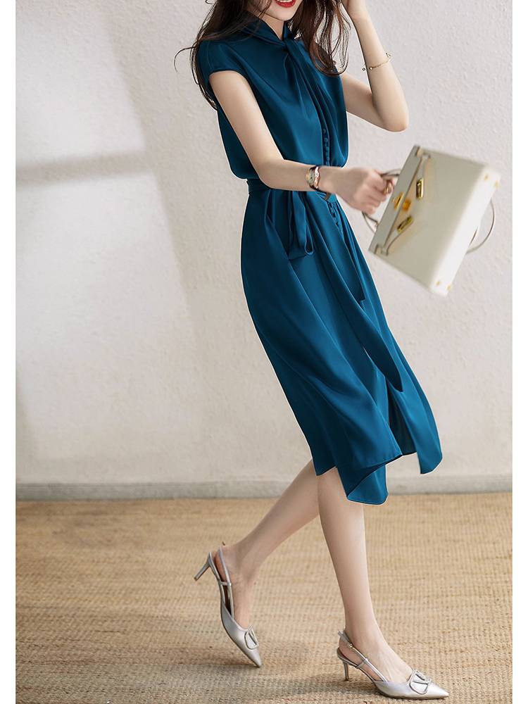 Luxury international big -name cutting label women's high -end temperament elegant and thin French satin acetic acid dress summer