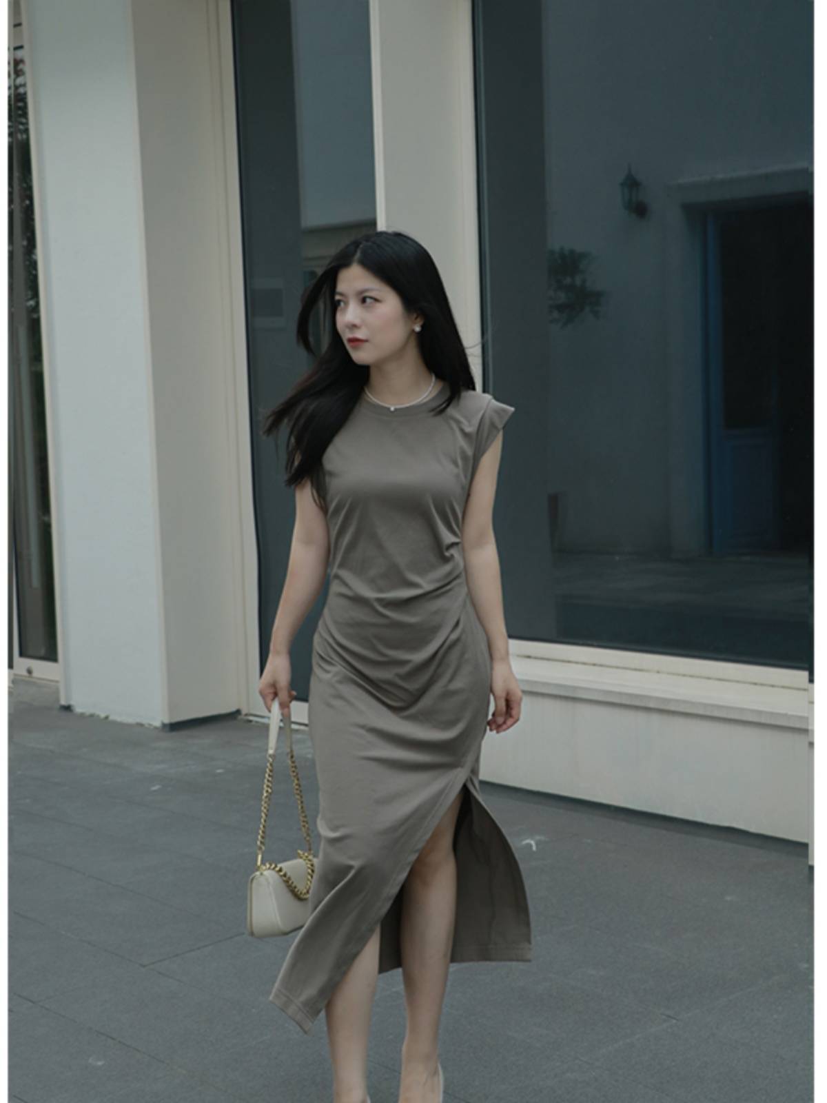 An Ye's three -pointer/khaki green cotton dress flying shoulder sleeveless waist pump French elegant spring and summer models