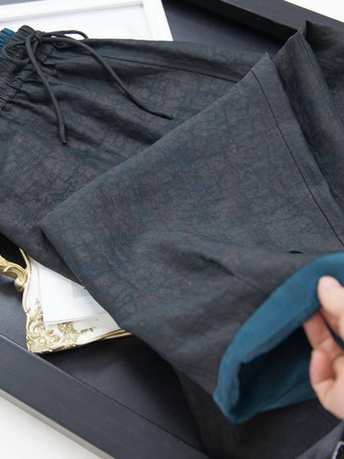 Japanese and Korean tail products cutting labels ~ blue double -sided wearing mulberry silk fragrant cloud yarn monochrome real silk casual pants