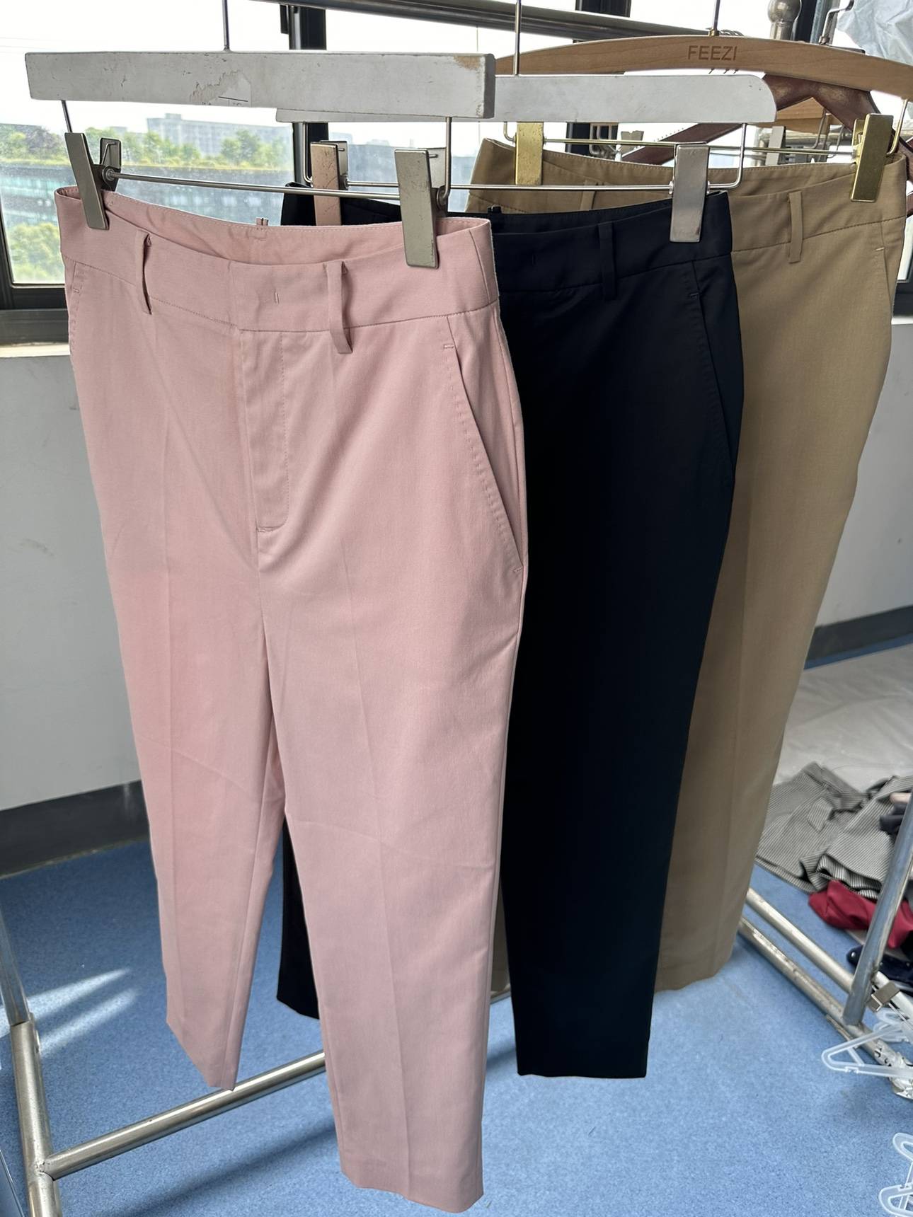 A summer pants!IntersectionUnlimited repurchase, BC tin silk cotton satin blended casual trousers thin.