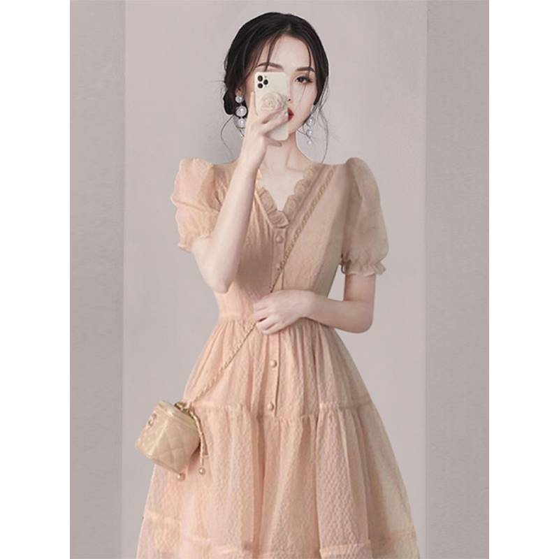 The mall withdraws the tail single -cutting label women's small incense pink pink V -neck spin bubble sleeve sleeve dress summer summer