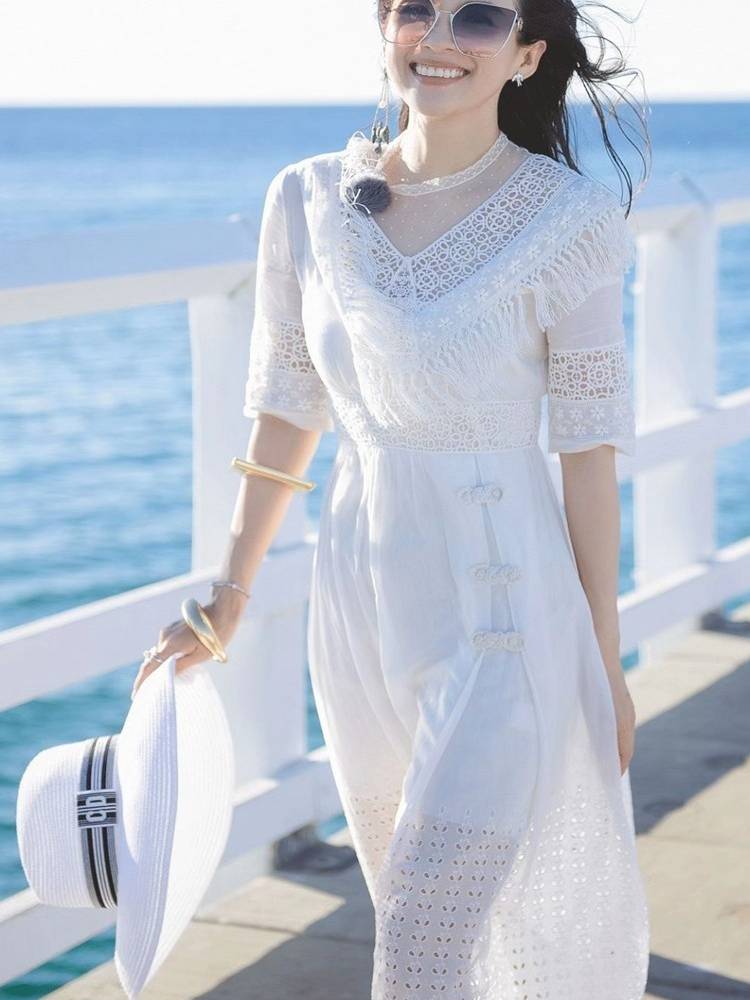 Zhang Ziyi's star 2024 spring and summer new lace dress Fairy beach skirt temperament seaside vacation long skirt