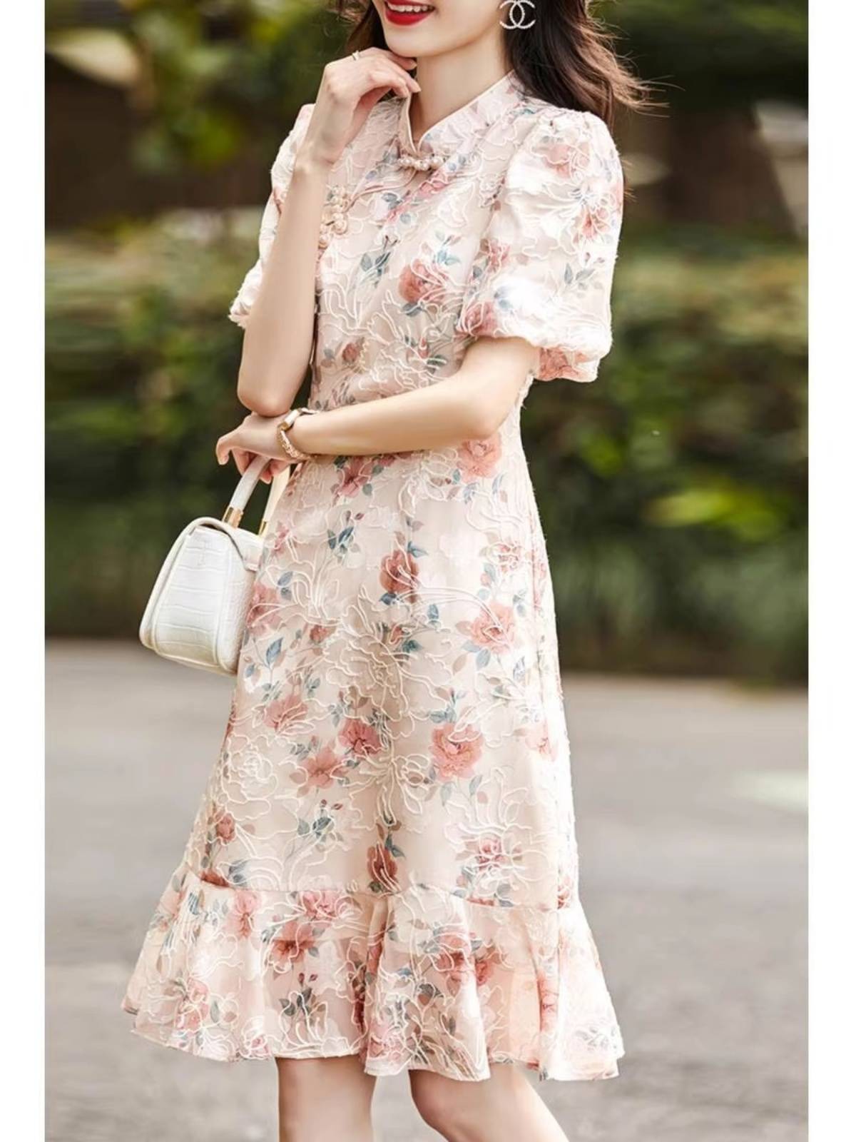 Original single women's high -end retro aged embroidery network gauze buckle waist waist thin cheongsam floral floral dress