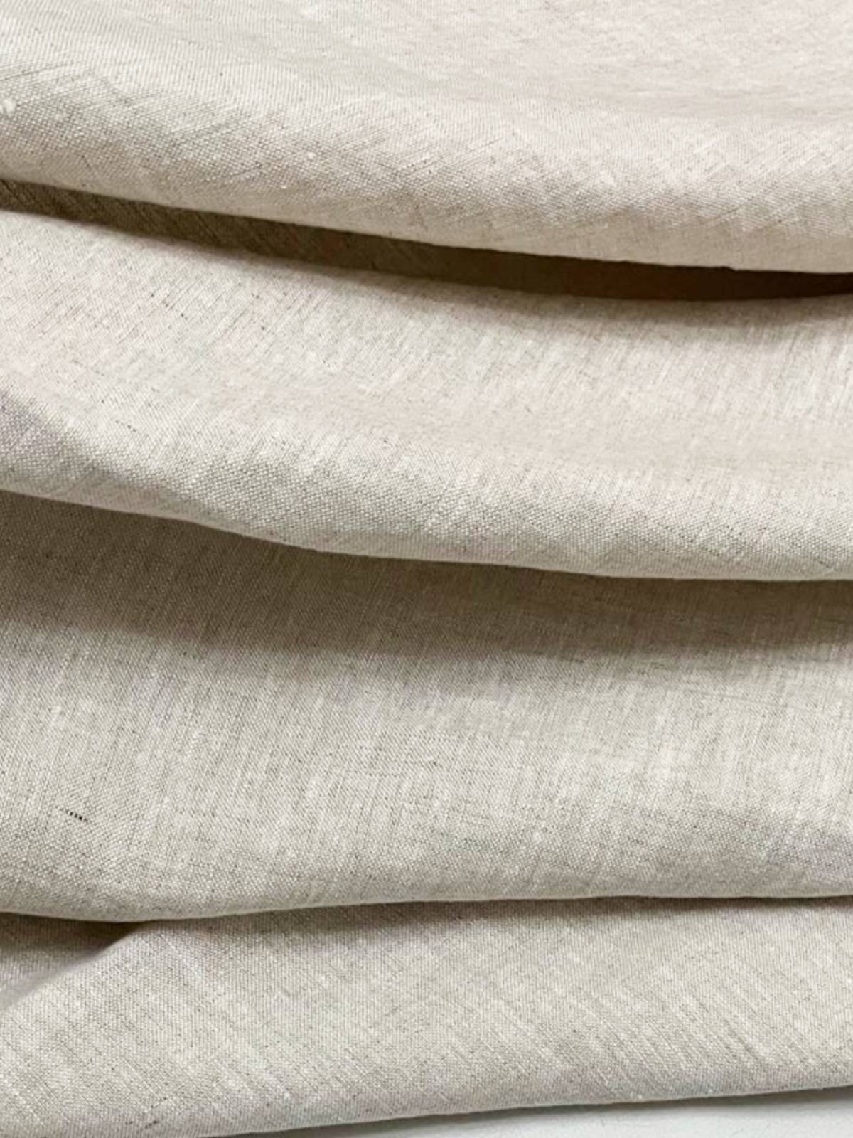 Tail single -name balance, pure rain dew anechetic fabric is not transparent and soft vertical 1.35 meters wide per meter 310 grams of cloth head