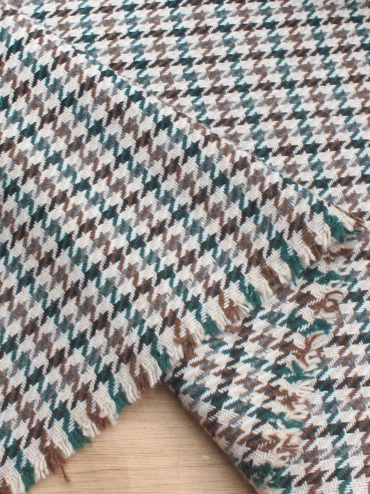 Brown medium thick coarse spinning thousands of bird grid fabrics autumn and winter coat, skirt hat fabric