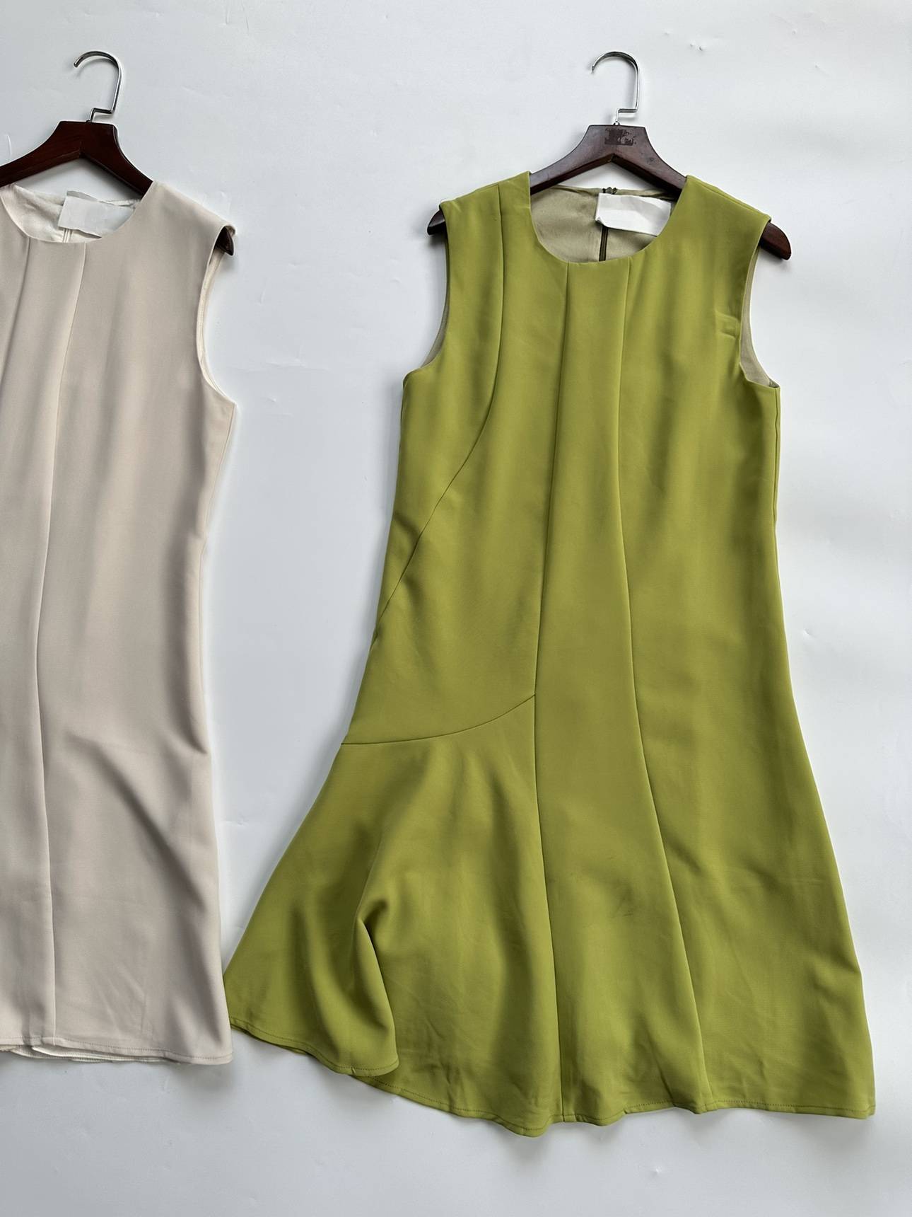 I have three colors, TH theory, giant thin jin oral triax blended sleeveless dress in the long girl