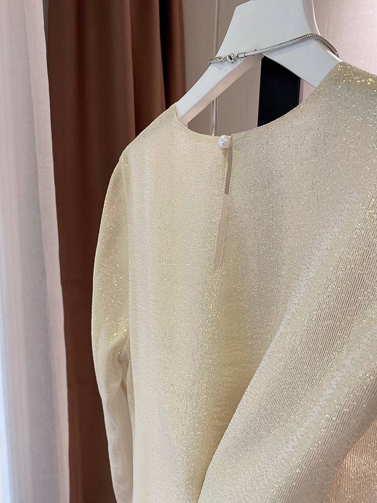 Temperament Frying Sky Luxury Recommended ~ 24K soft gold silk glossy round neck horn sleeve silk shirt top female