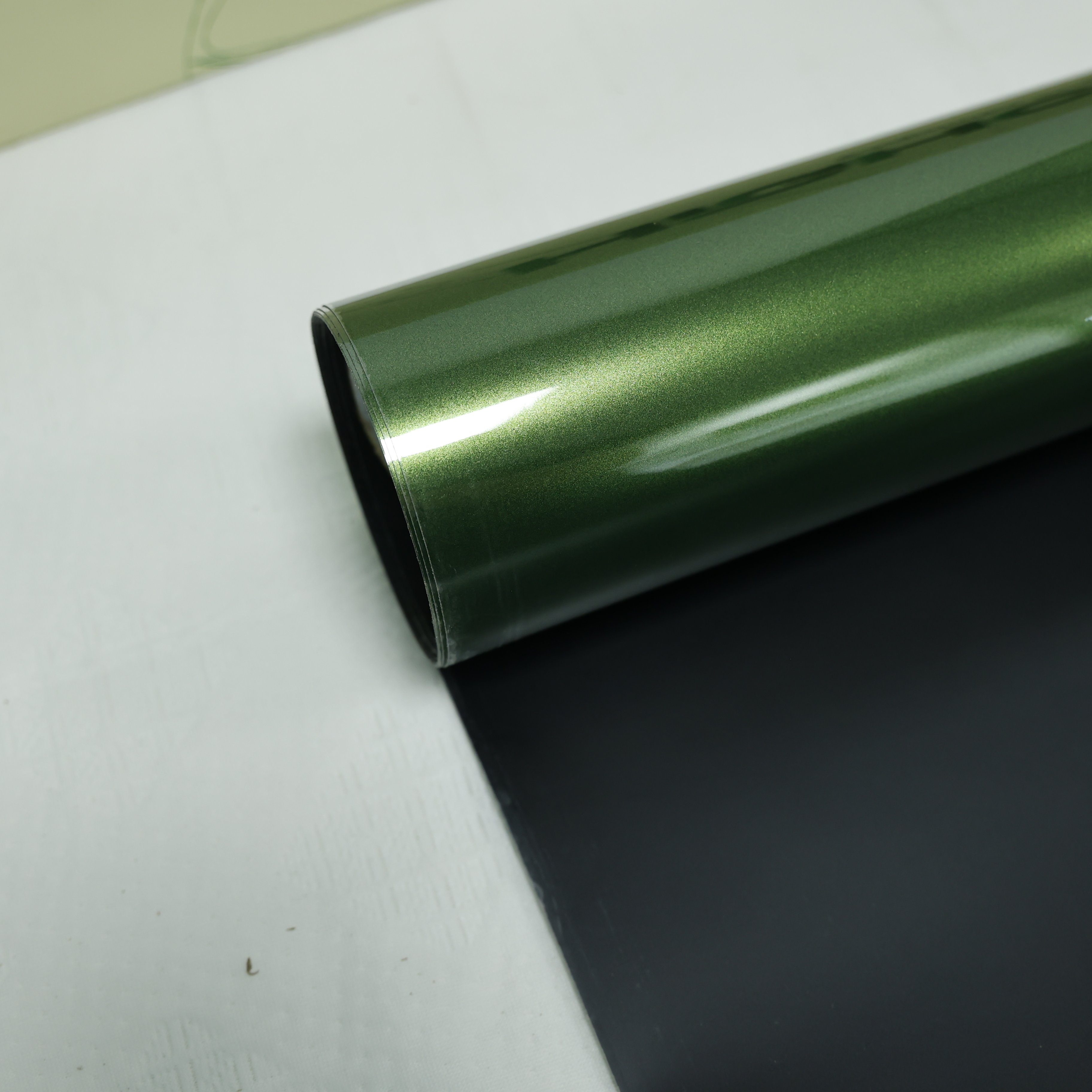 High Quality 6.5mil PVC Car Wrap Film Metallic Mamba Green Self-Healing Glossy Anti-Scratches Full Tint Color Changing Car Film