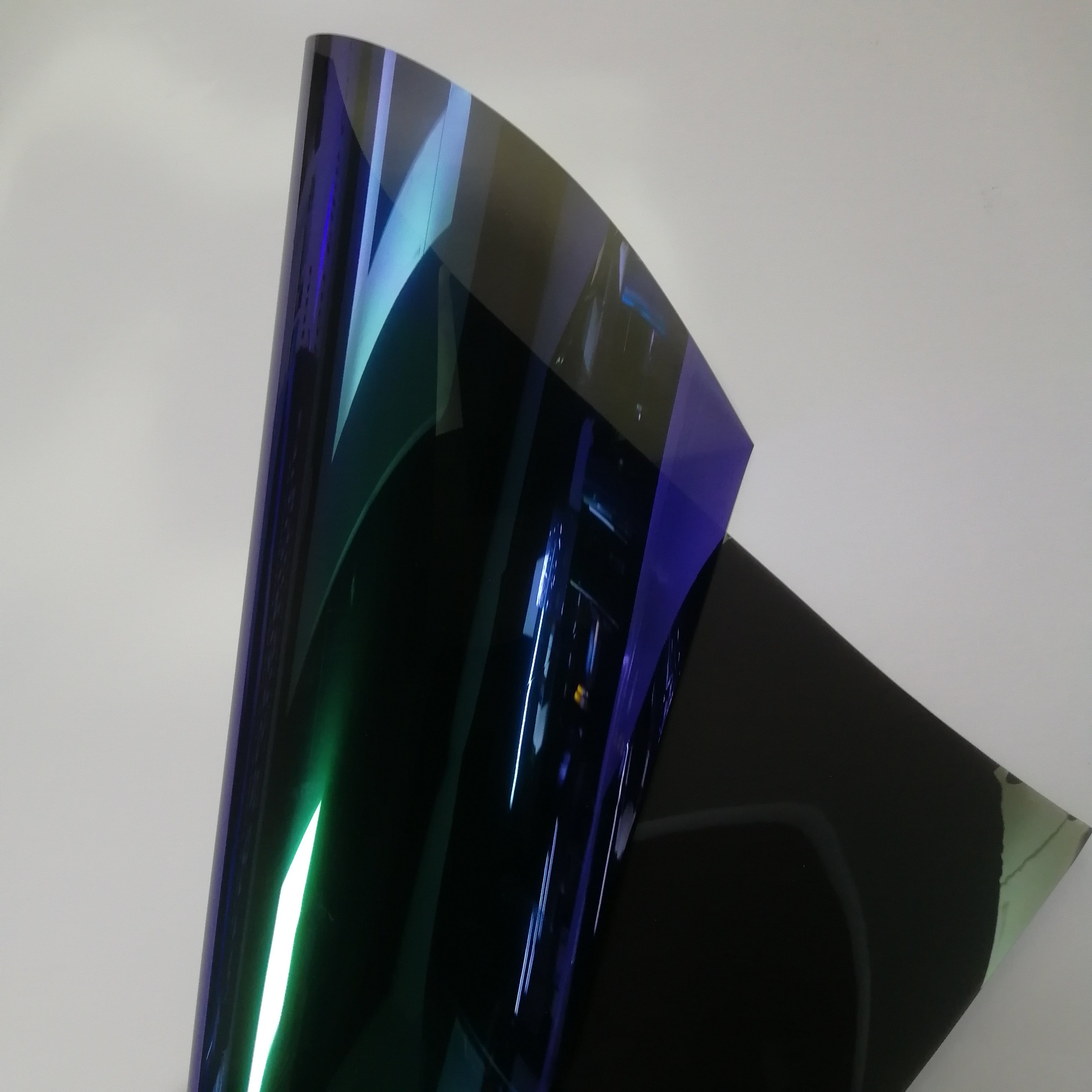 20% VLT ML2099 purple to green chameleon glass car film good heat-resistant 2mil self-adhesive beautiful solar tint