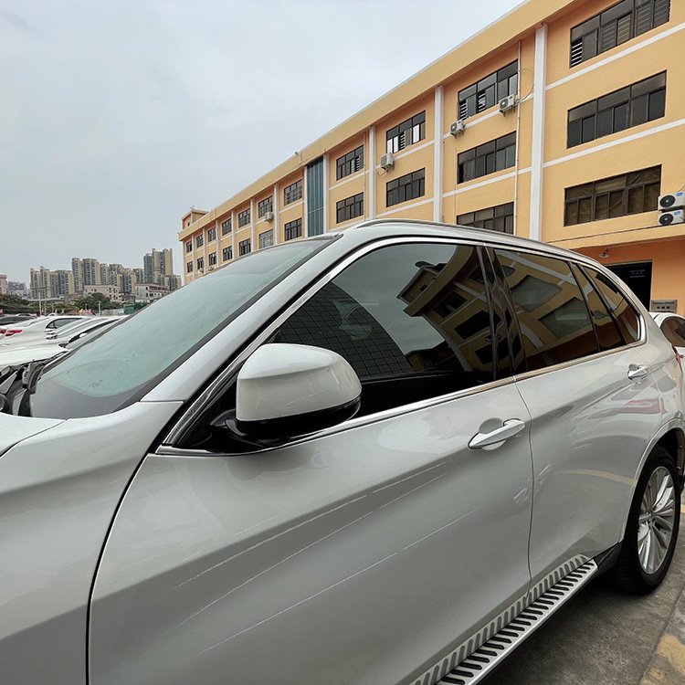 Car skin care film 100% UV protection high insulation car glass explosion-proof film UV constant color sunscreen film
