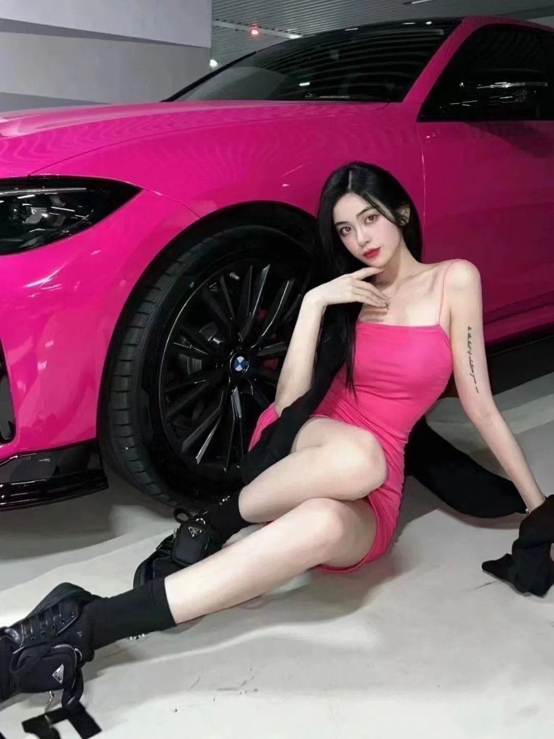 Factory direct Glossy crystal rose red vinyl wrap rolls PVC PET 5*59FT vinyl car wrap roll