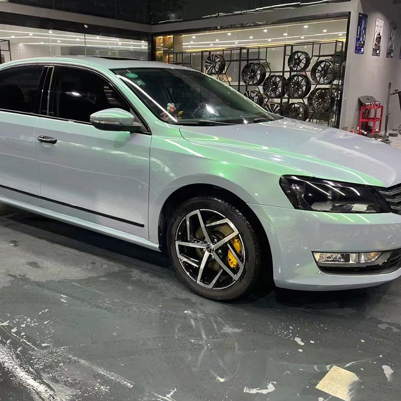 New Trend Colorful Color Change Film Vinyl Glossy Car Film Sticker Series Two-Tone Dream Turquoise Green For Car Body