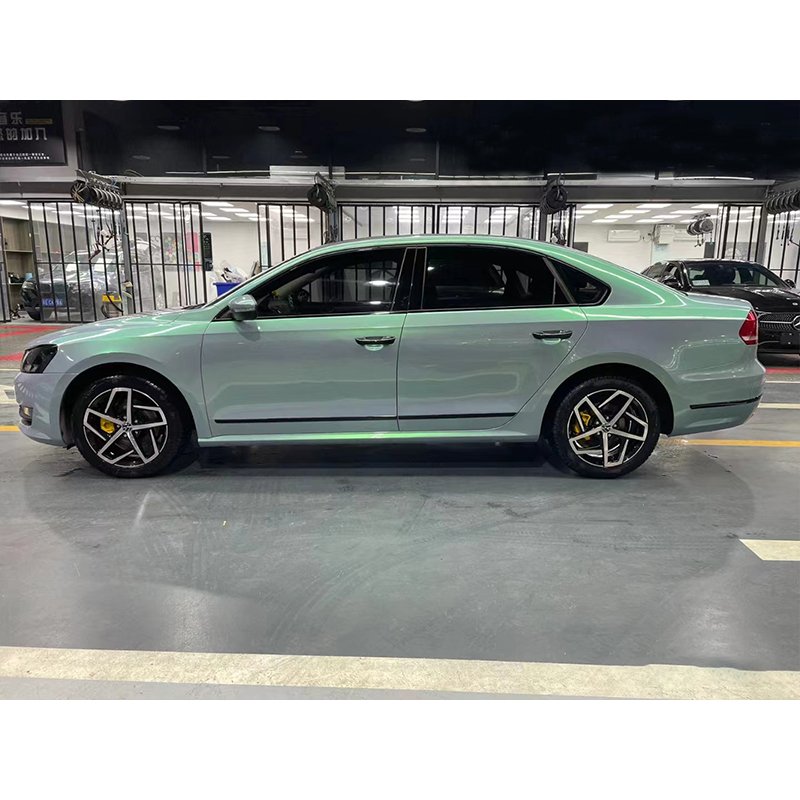 New Trend Colorful Color Change Film Vinyl Glossy Car Film Sticker Series Two-Tone Dream Turquoise Green For Car Body