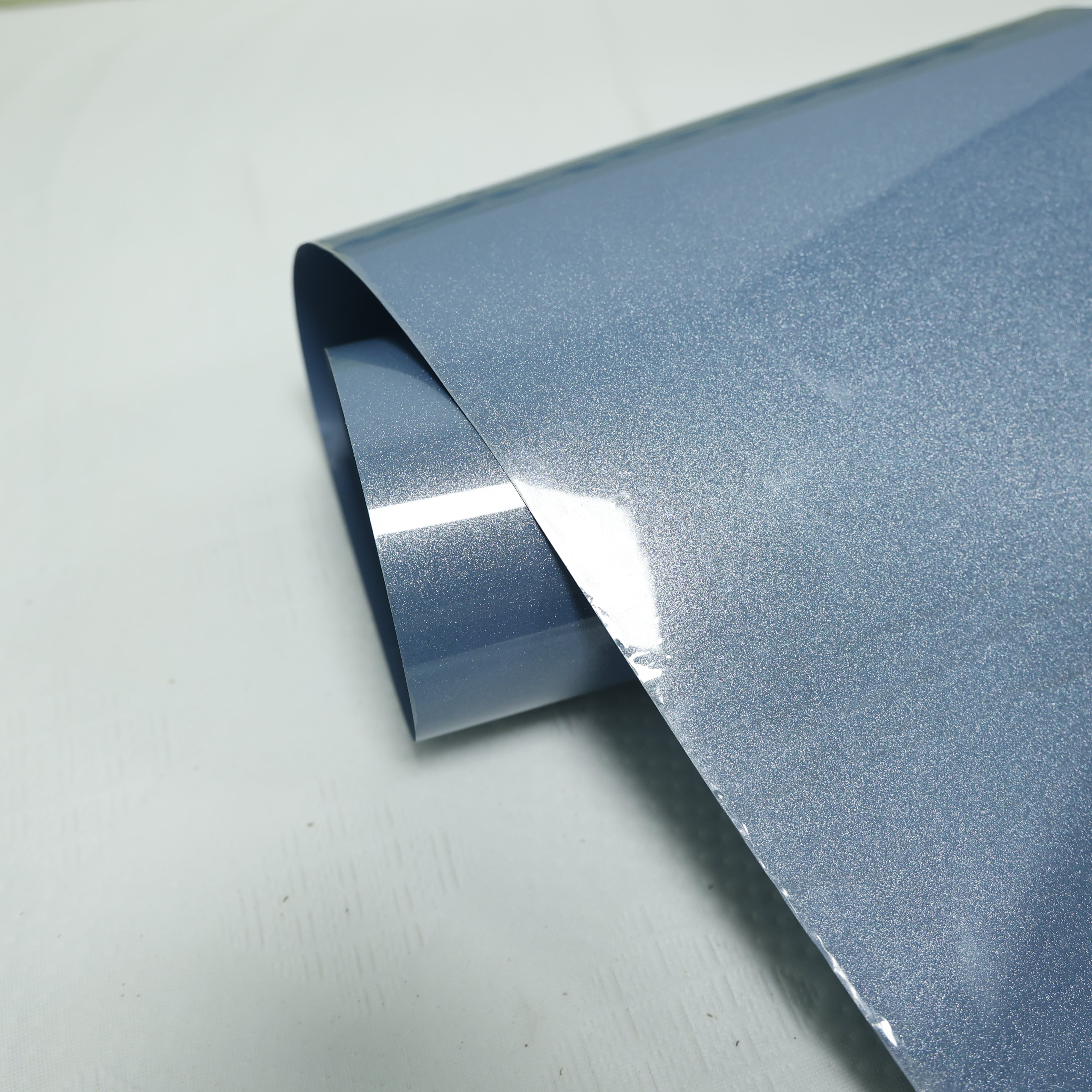 Self-healing Glossy HIGHCOOL Anti Scratches 6.5mil PVC Car Wrap Film Pearl porcelain blue Full Tint Color Changing Car Film