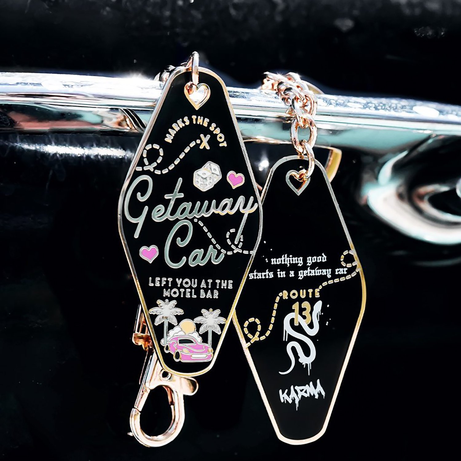 Getaway Car Taylor Motel Metal Keyrings,Swifties Car Keys Accessories,Mini Motel Enamel Keychain For Swiftie Fans Gift