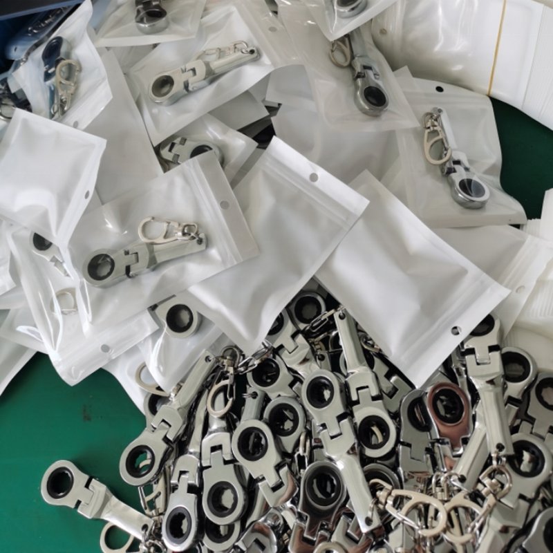 High Quality 10mm Flexible Ratchet Wrench Keychain Laser Logo