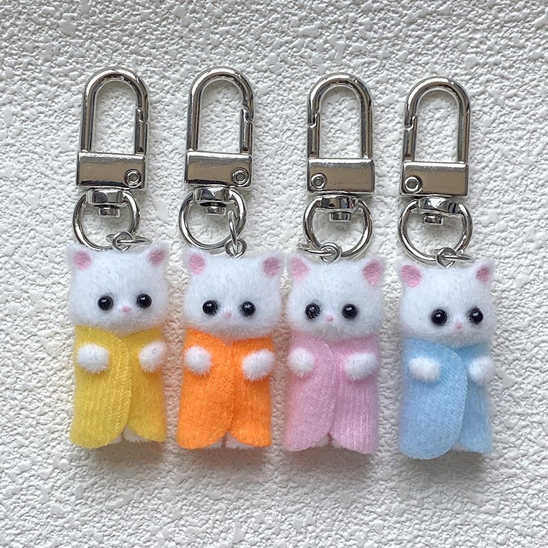 2024 Cartoon Flocking Bear Keychain Animals Doll Resin Key chains Cute Pom Pom keyrings Cat Dog Cow Koala Bunny Plush Keychain