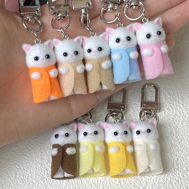2024 Cartoon Flocking Bear Keychain Animals Doll Resin Key chains Cute Pom Pom keyrings Cat Dog Cow Koala Bunny Plush Keychain