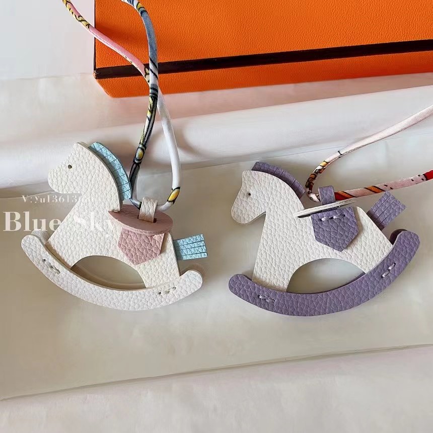 New designer key ring leather handbag mini charms horse bag pendenat car keychain accessories luxury bag charms