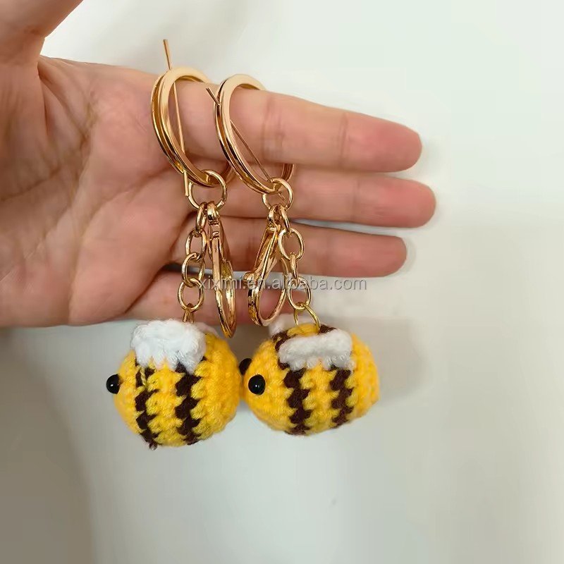 Little Bees Keychain Knitting Pendant Festival Charm Keyring Keyholder Bee Festival Accessories Charm Bag Hanging