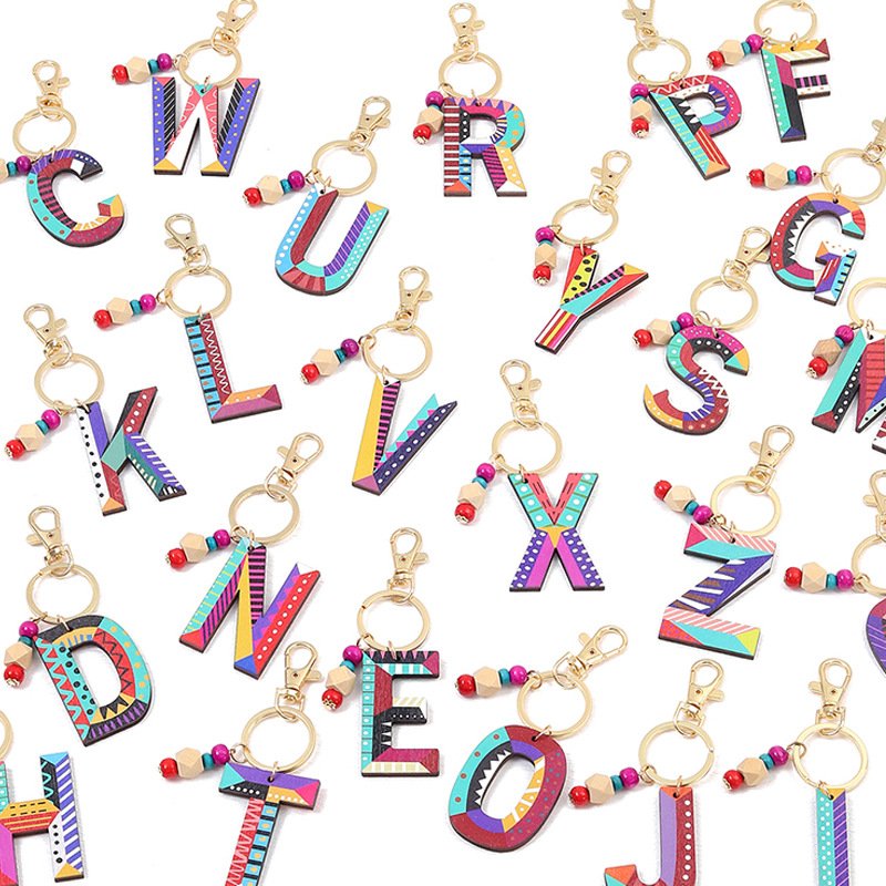 A-Z Wood 26 letter geometry color Totem Keychain Wood bead pendant accessories Women's bag Car key chain pendant gift wholesale