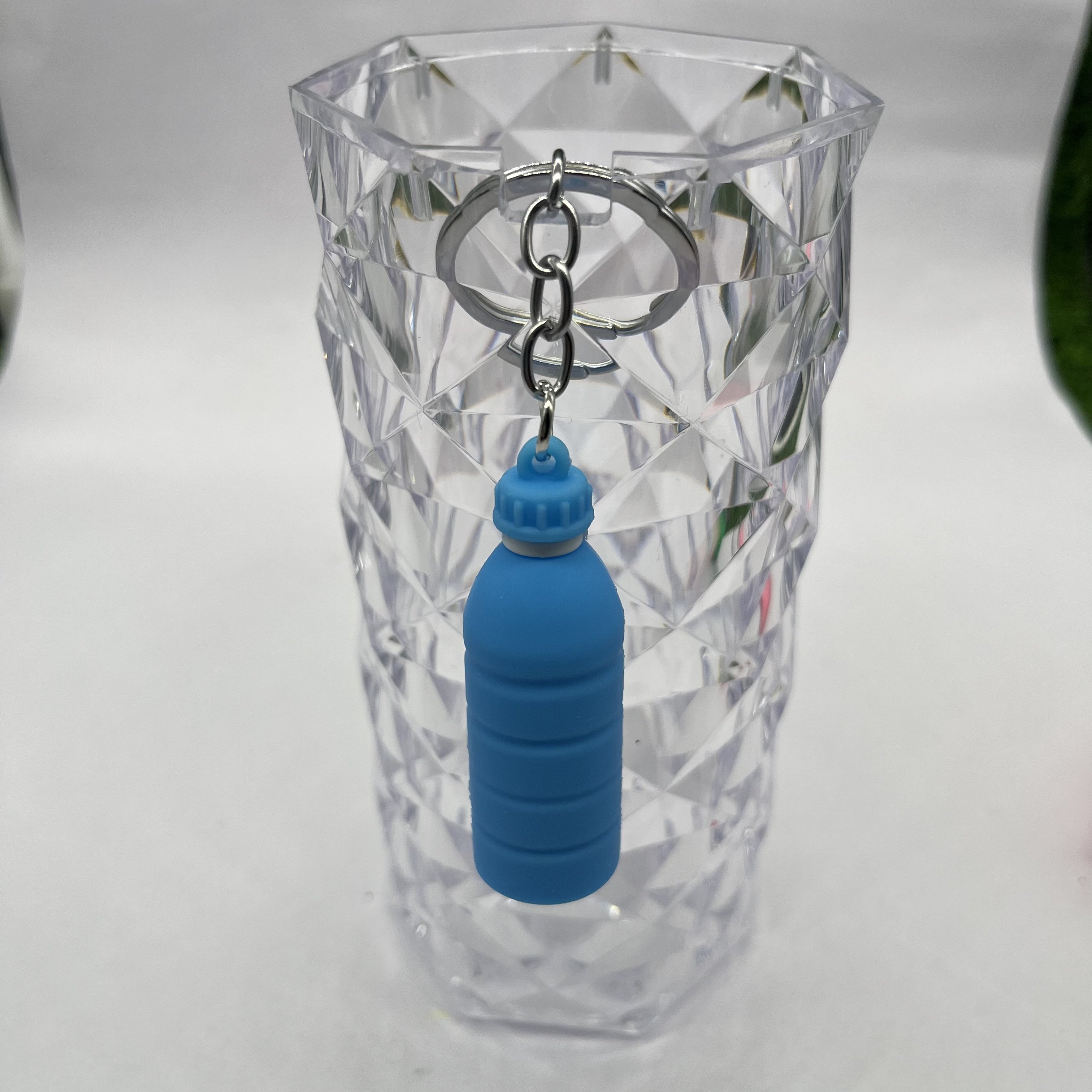 6pcs Drink Bottle Keychain Fashion Bottle Key Chains For Men Women Ornament Car Bag Pendant Keyring Accessories Gift