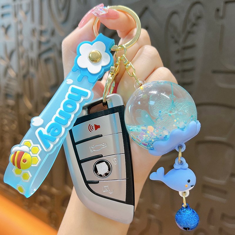 Creative DIY dry flower wind chimes into oil floating acrylic key chain girl's bag pendant Car key chain small gift key ring