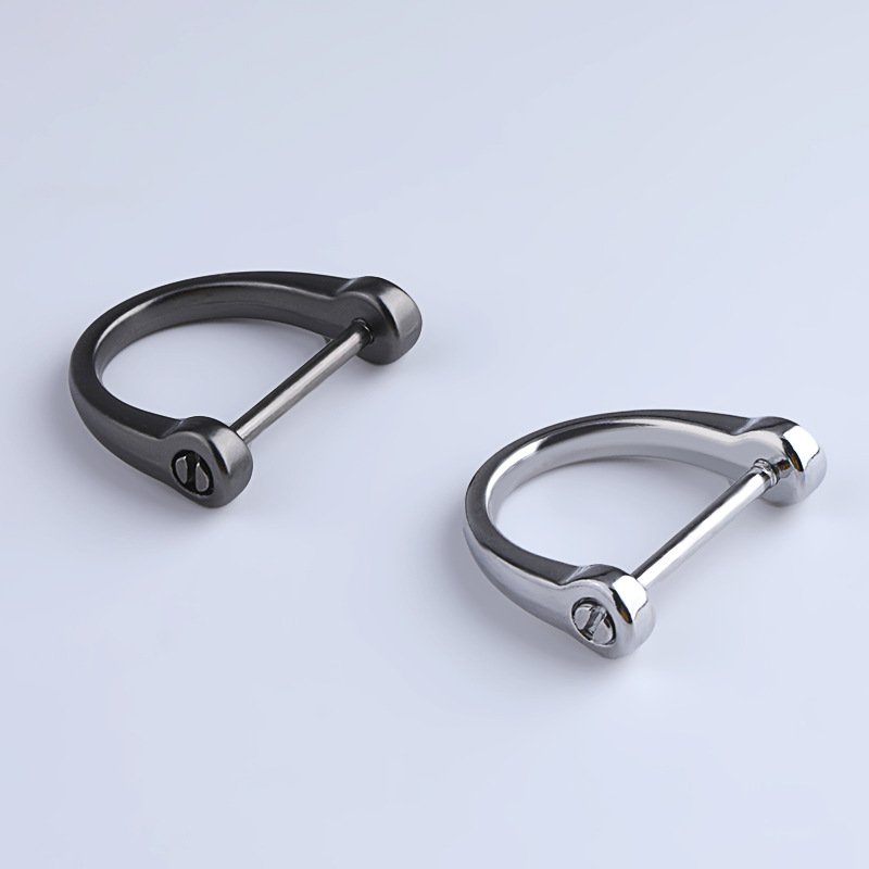 Metal creative car key ring keychain holder wholesale horseshoe buckle keychain accessories