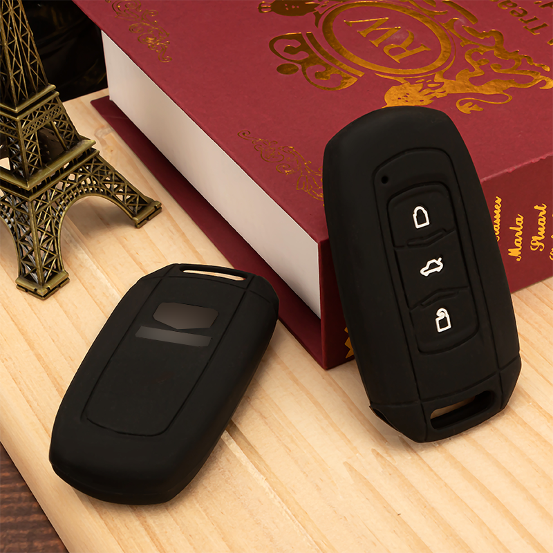 Luxury GEELY Keyless Key Fob Protector New Carbon Fiber Car Key Cover for X1/X3 Models Auto Key Case Accessories
