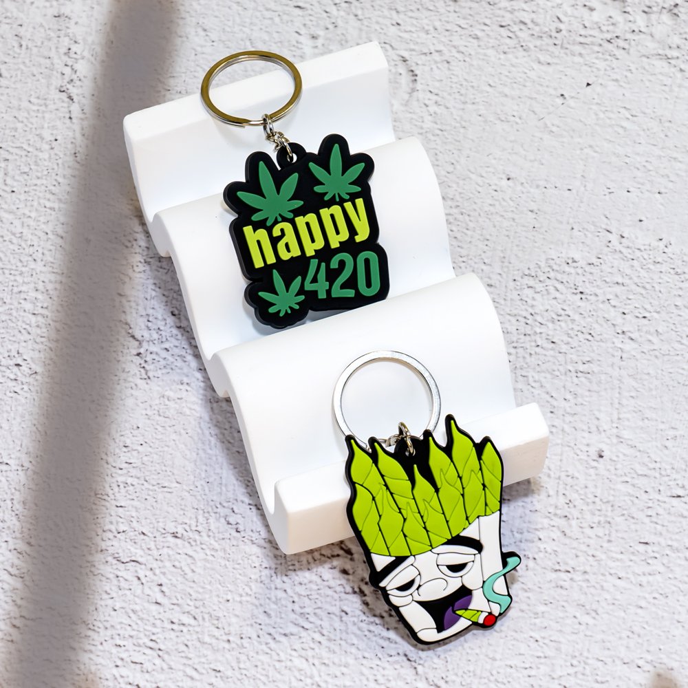 pvc keychain Cute leaf cartoon rubber keychains custom key rings gift for bag Pendant accessories Jewelry wholesale