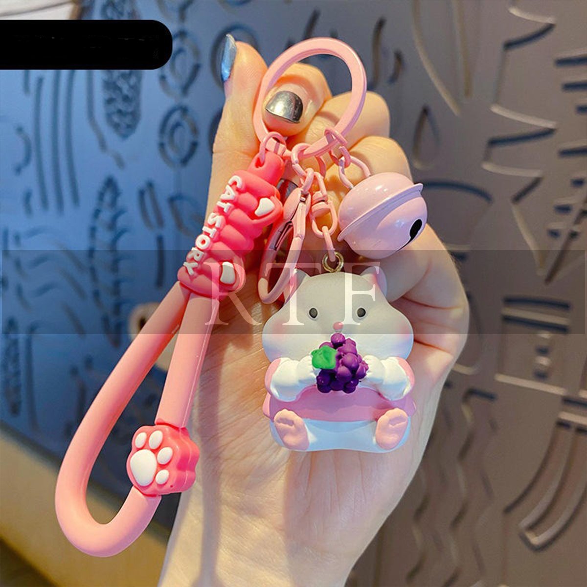 Cartoon lotus animal resin doll keychain cute panda Pig bag Car pendant bag key chain by Raw to Fine