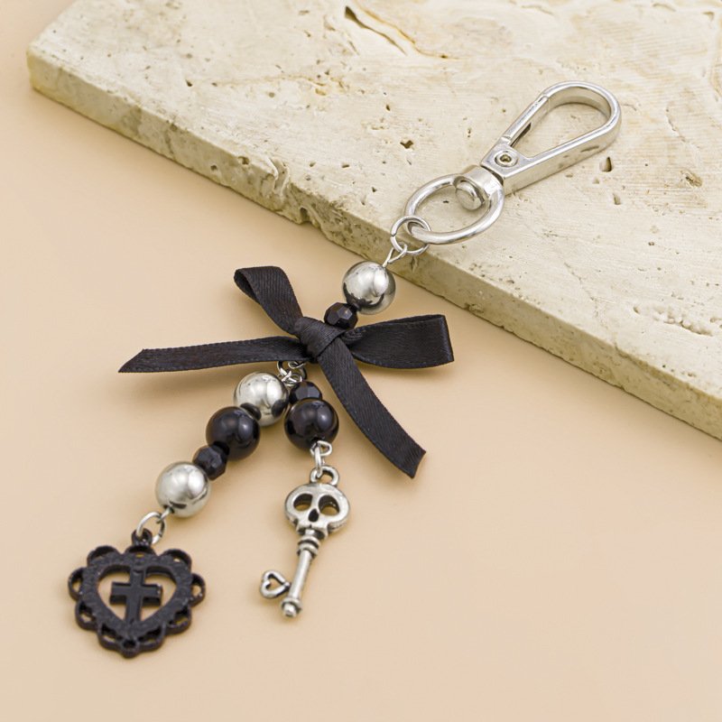 Little Fresh Sweet Cool Strawberry Bow Key chain Creative Instagram Flower Stars Love Shaped Jewelry