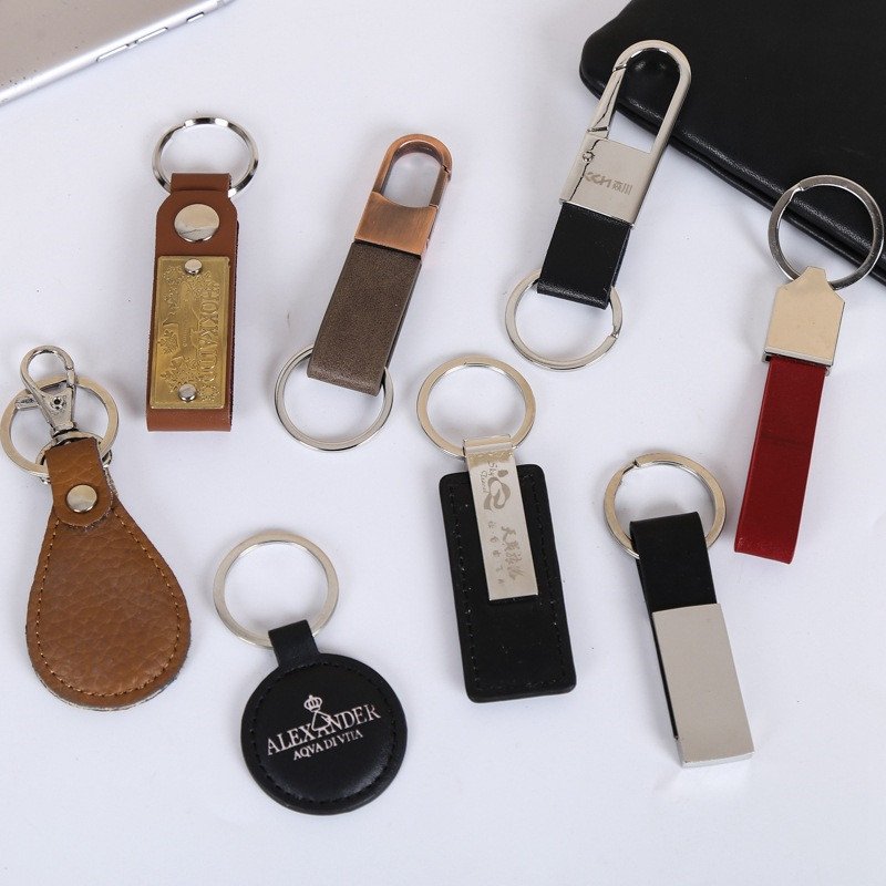 High quality keychain supplier customized personalized PU leather keychain keychain metal decorative pendant