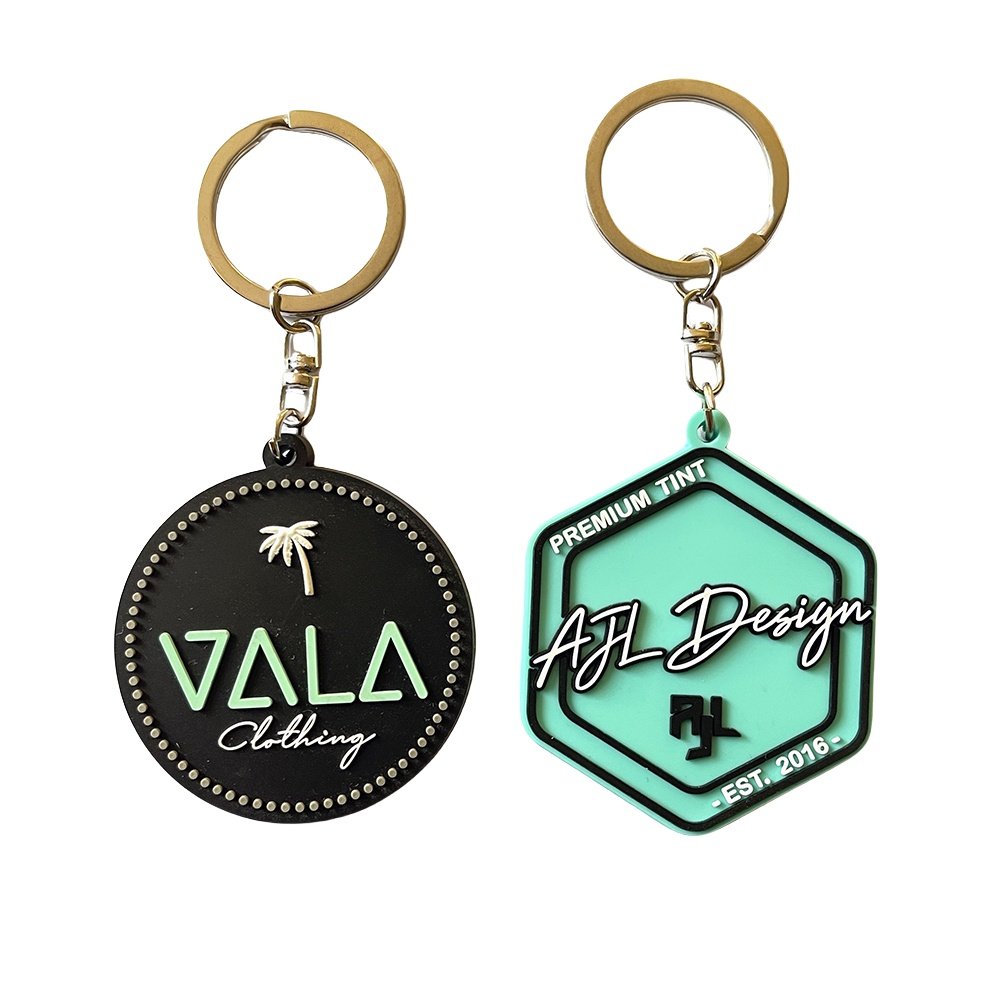 Chinese keychain supplies custom qr code keychain key ring personalised keychain pvc rubber key rings