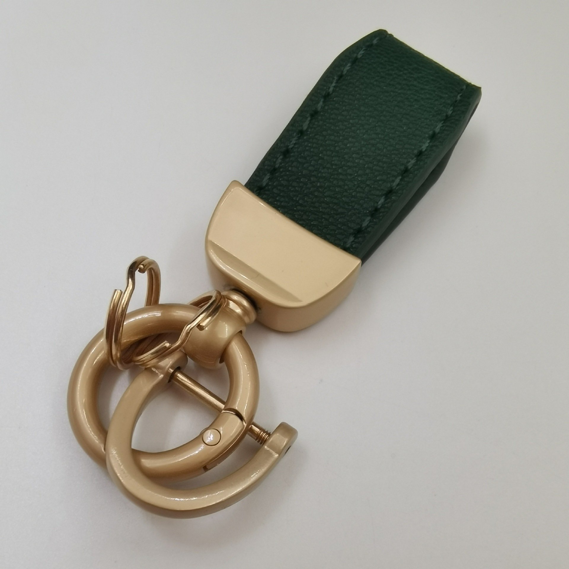 Customizable LOGO French lambskin car key chain High-grade leather car key ring accessories Car decoration accessories