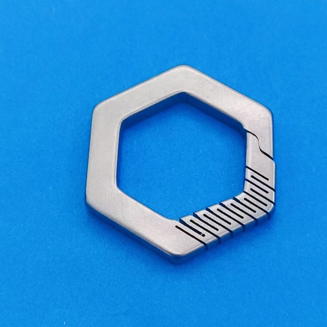 Polygonal titanium alloy key ring car key ring accessories men and women personality pendant creative simple key ring