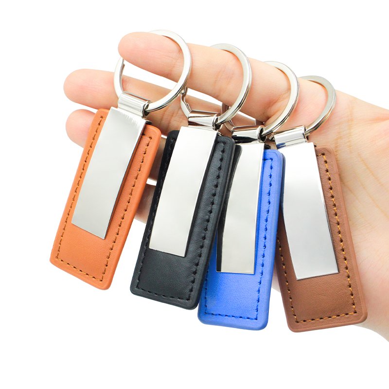Luxury Personalized Faux Pu Genuine Clip Tag Custom Logo Carabiner Leather Keychain With Logo Car Accessories For Women Men