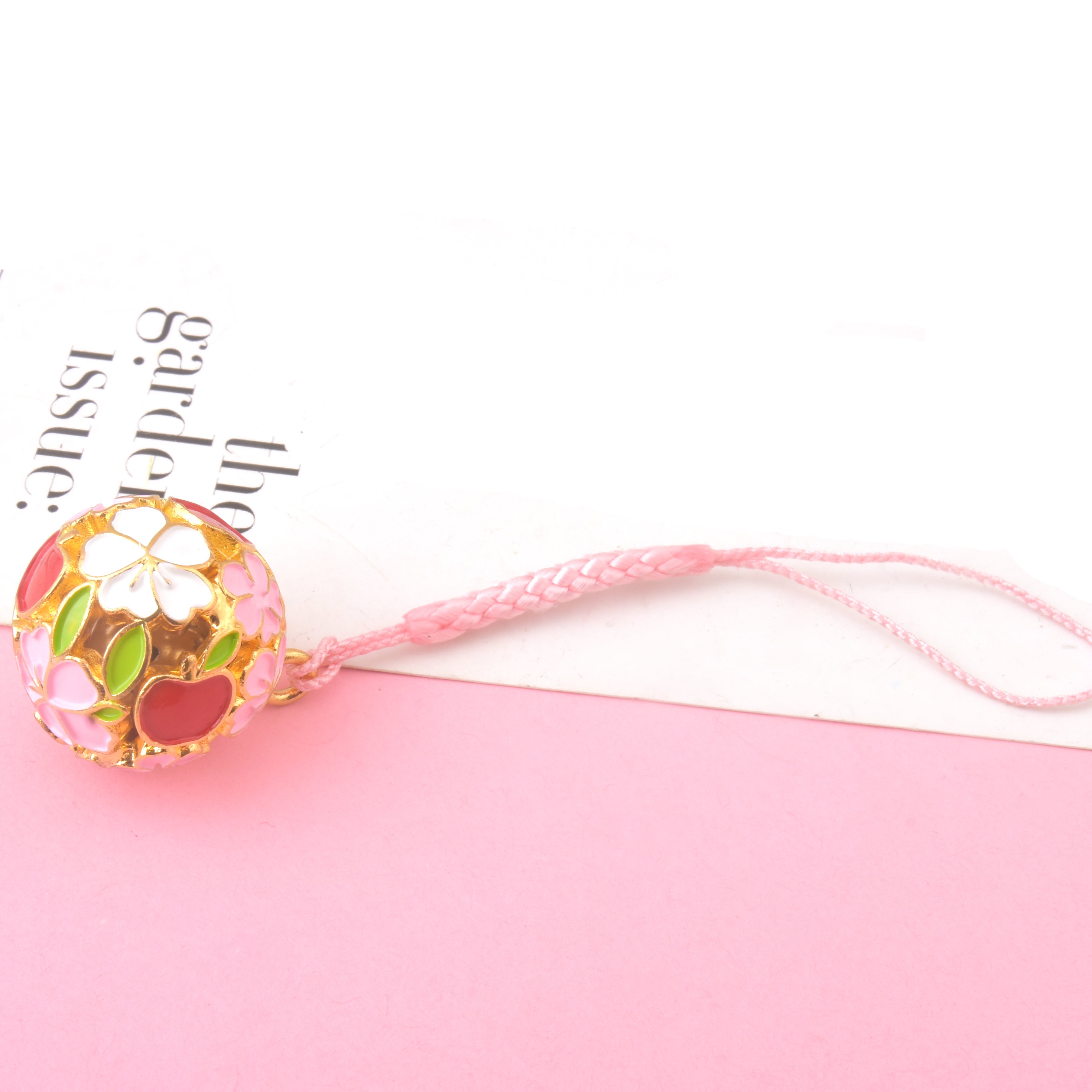 Japanese Sakura KeyChains Car Bag Cell Phone Decoration Pendant Enamel Bell Pendent Charm Car Key Chain