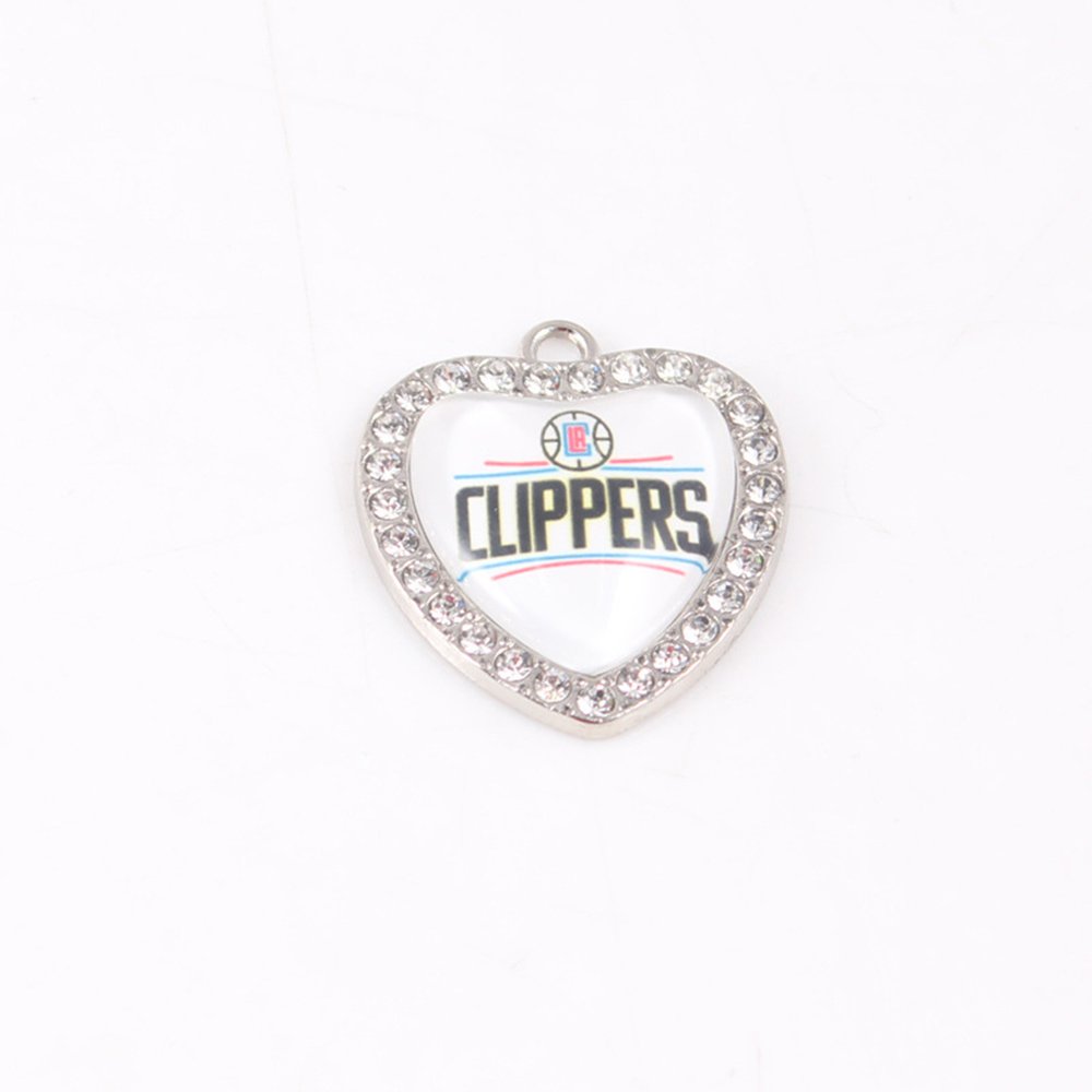 Customized Hard Enamel All 32 NFL Football Teams Sports Rhinestone Keychains Keyrings Pendant Custom NFL Heart Keychain