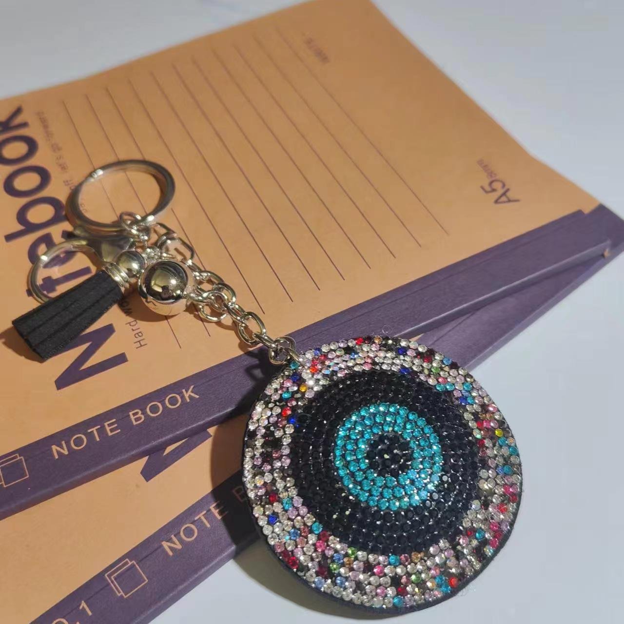 AliExpress Hot Diamond Eye Keychain Fashion Bag Tassel Pendant Keychain Cartoon Accessories Wholesale