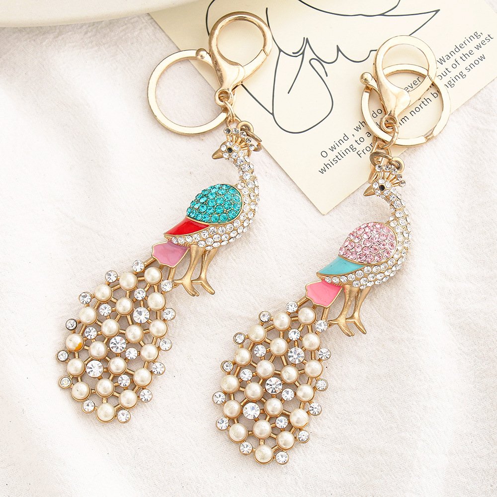 New Design Exquisite Diamond Openwork Feather Golden Stainless Steel Metal Clasp Peacock Keychain For Friends