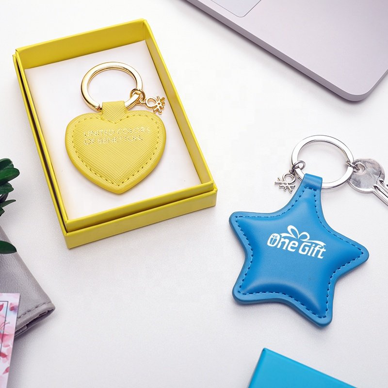 Promotional Factory Price Leather Star Shaped Keychain/Keyring with Clasp