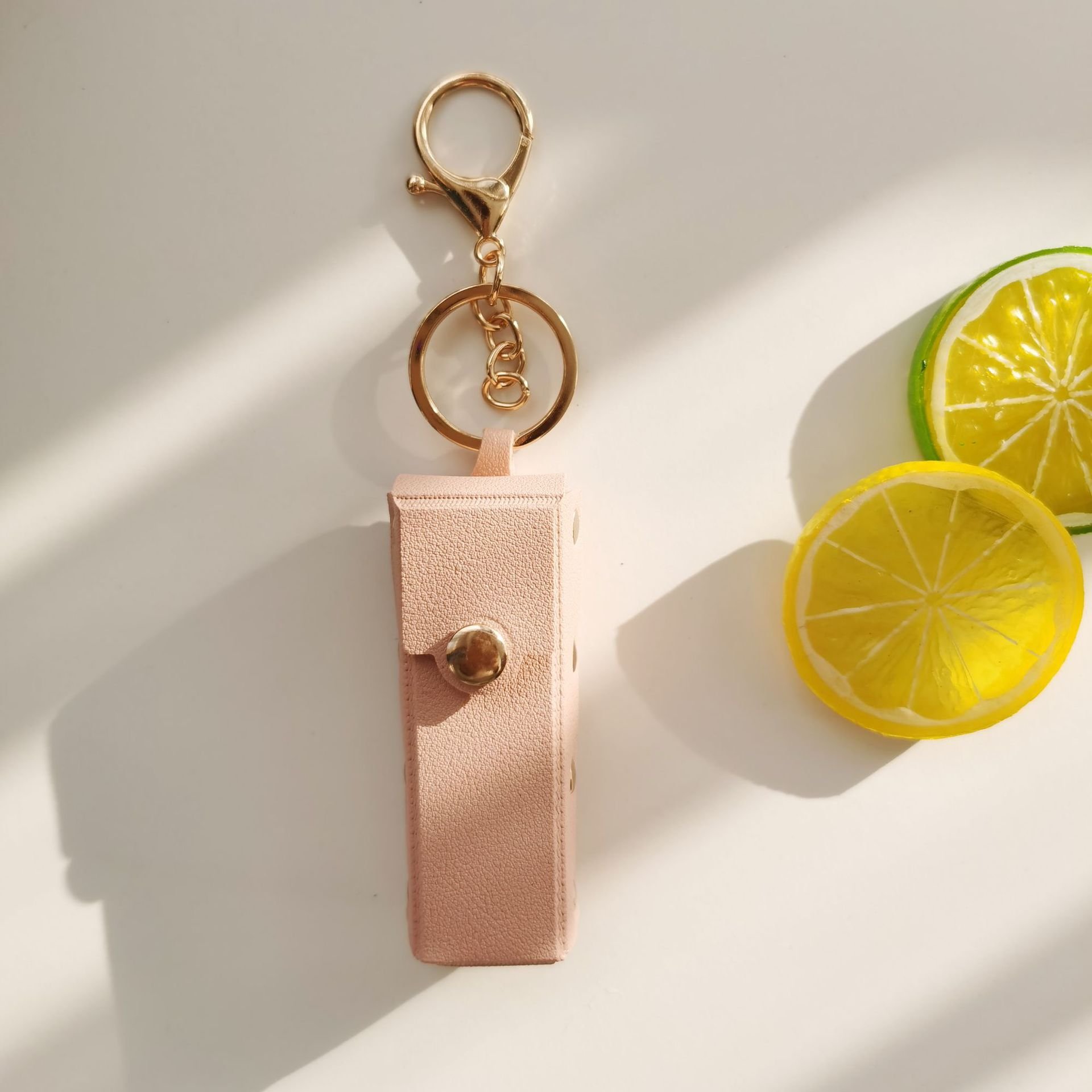 Leather lip gloss holder key chain Chapstick Lipstick Case Potable Clip-on Sleeve Lipstick Keychain Holder Makeup Accessories