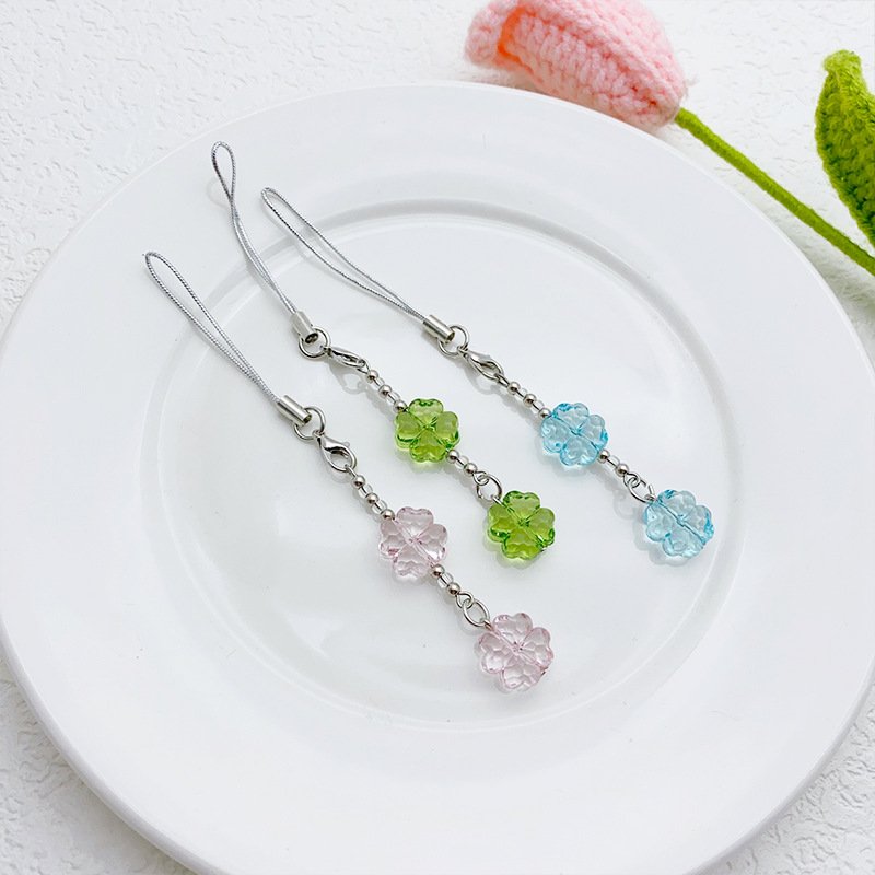 Wholesale Lucky Clover Charms Fresh Acrylic Clover Beaded Keychain Girls Gift Decoration Bag Accessories Mobile Phone Charms