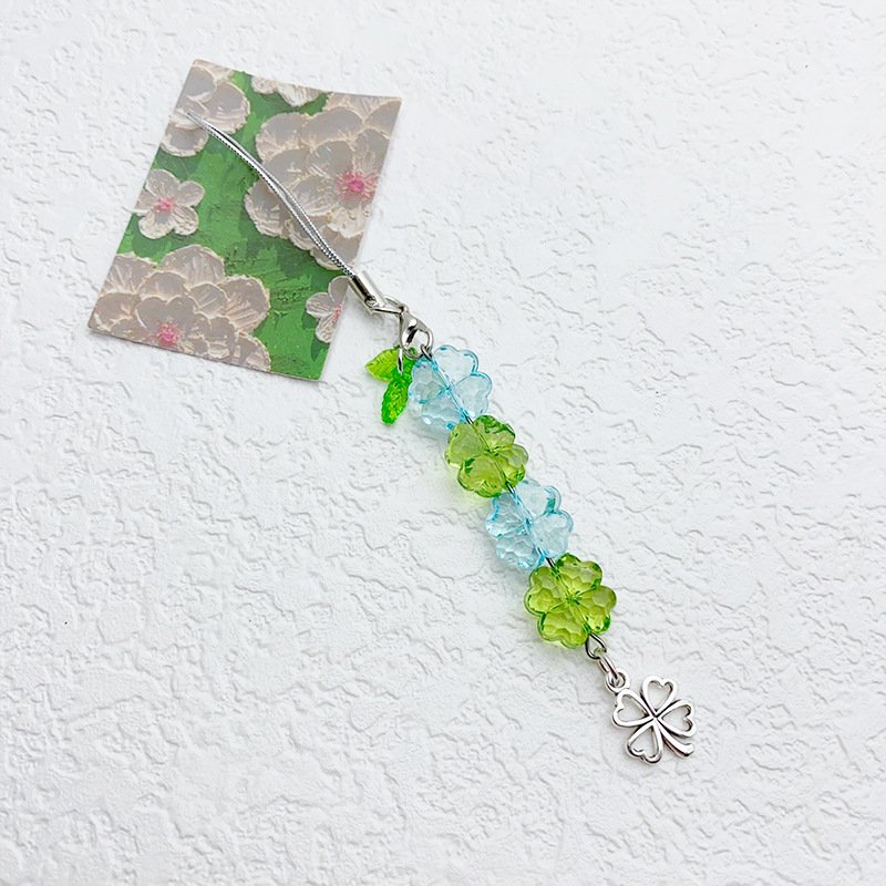 Wholesale Lucky Clover Charms Fresh Acrylic Clover Beaded Keychain Girls Gift Decoration Bag Accessories Mobile Phone Charms