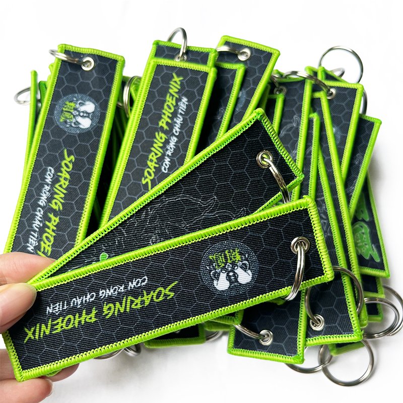 Hot Car Keychain Universal Durable Gift Key Chain Holder Keyrings Jet Tag Men Women Key Chain Accessories