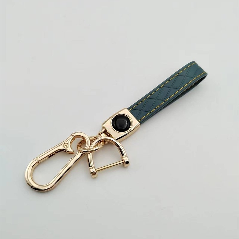 New Fashion Car Key Ring Metal Leather Key Chain with Screw Driver For TPU Gold Edge Car Key Fob Cover Multi Colors